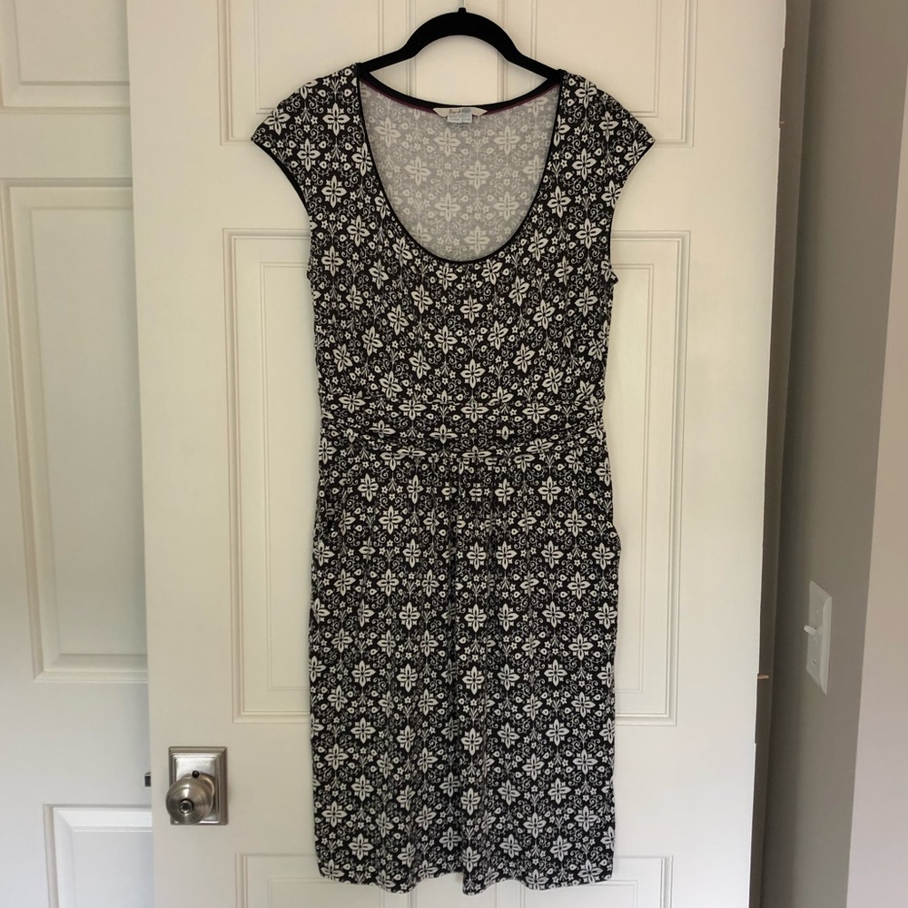 Black and white dress